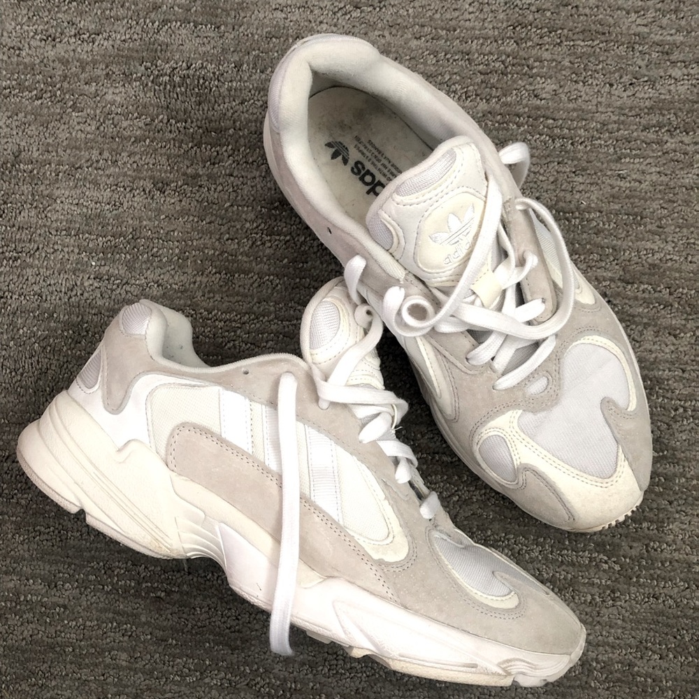 Adidas shoes YUNG-1. US 10 Men